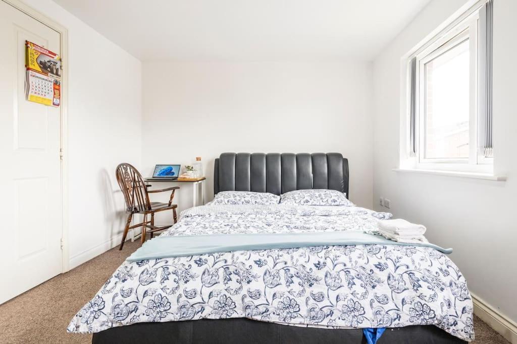Hospedagem domiciliar En-suit With Free Dedicated Parking
